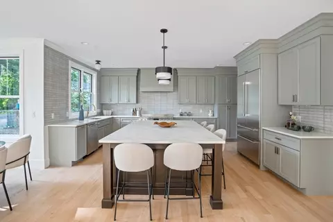107 Valley Rd, Needham, MA 02492 photo 2