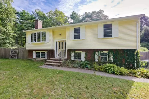 34 North St, North Brookfield, MA 01535