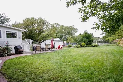 Exterior - 63 Wing Rd, Acushnet, MA 02743 photo 4 of 9