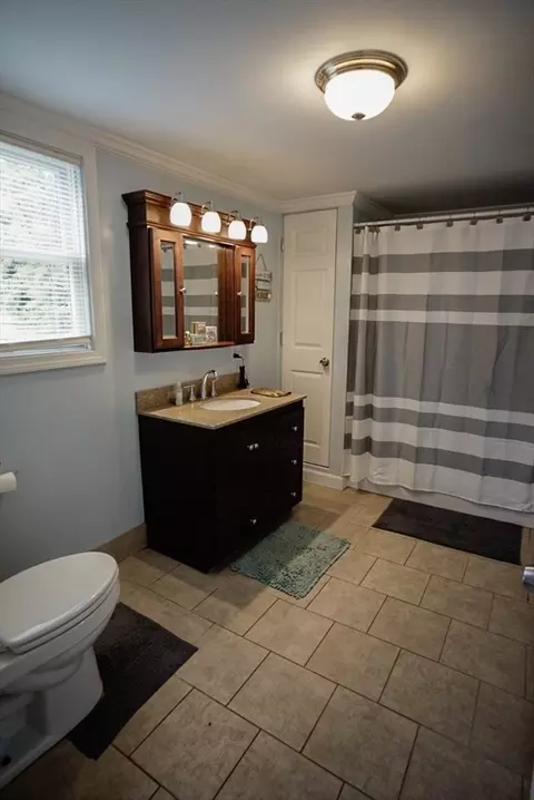 Bath - 63 Wing Rd, Acushnet, MA 02743 photo 2 of 2