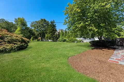 Exterior - 4 Richard Rd, Hingham, MA 02043 photo 4 of 9