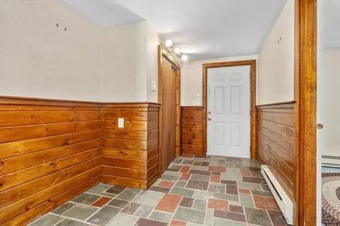 Entry Way - 4 Richard Rd, Hingham, MA 02043 photo 1 of 2