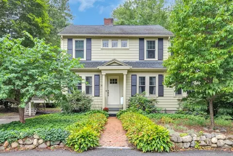 468 Marrett Rd, Lexington, MA 02421