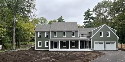 5 Woodbine Ln, Hingham, MA 02043