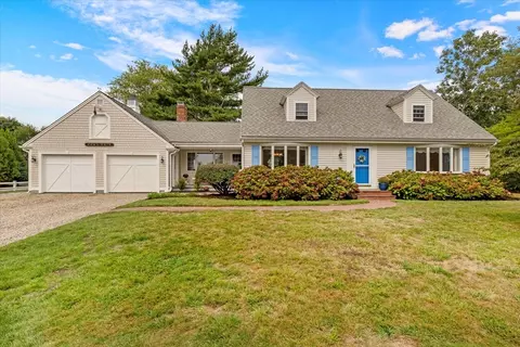 1 Swann Hill Ln, Sandwich, MA 02563