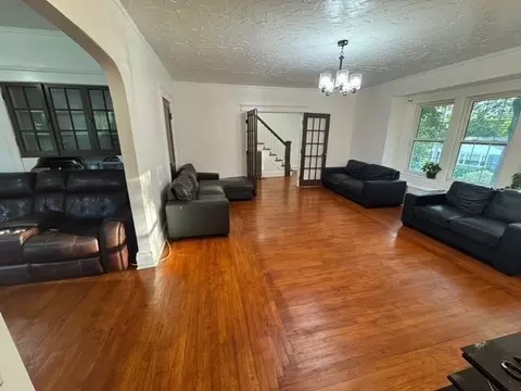 91 Standish St, Worcester, MA 01604 photo 4