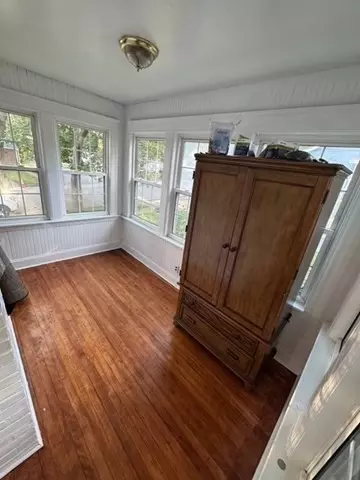 91 Standish St, Worcester, MA 01604 photo 29