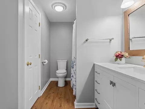 Bath - 24 Coldspring Dr #B, Sutton, MA 01590 photo 3 of 3