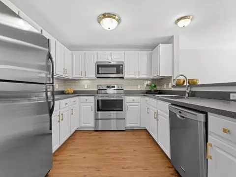Kitchen - 24 Coldspring Dr #B, Sutton, MA 01590 photo 1 of 4