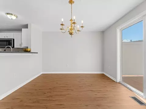 Dining - 24 Coldspring Dr #B, Sutton, MA 01590 photo 2 of 2