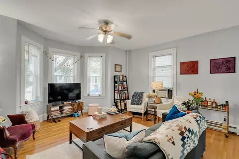 105 Franklin St #1, Brookline, MA 02445