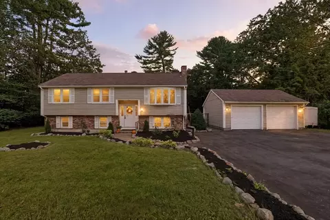 42 Fairmeadow Rd, Wilmington, MA 01887