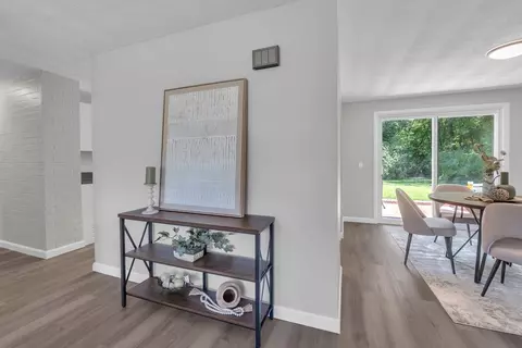 33 Ruthellen Rd, Framingham, MA 01701 photo 4