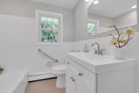 33 Ruthellen Rd, Framingham, MA 01701 photo 17