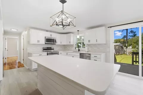 Kitchen - 26 Portulaca Dr, Springfield, MA 01129 photo 5 of 5