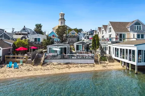 357 Commercial St UNIT 3, Provincetown, MA 02657