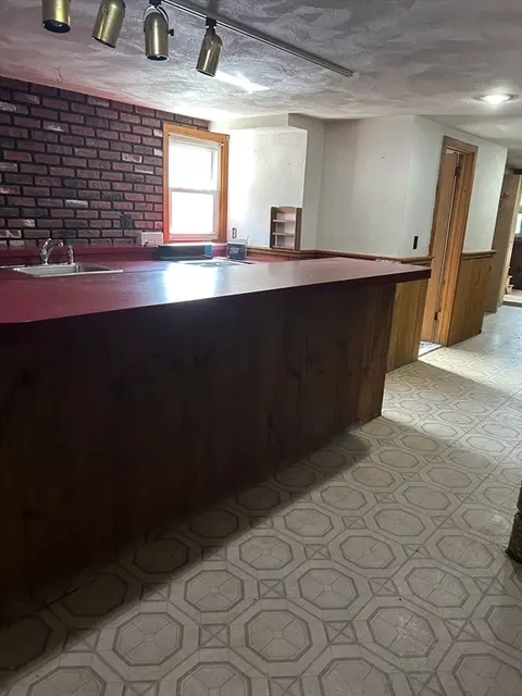 95 Main St, Saugus, MA 01906 photo 9