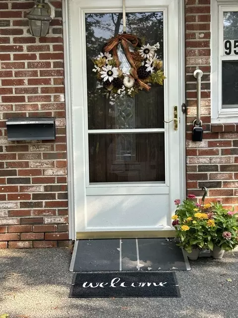 95 Main St, Saugus, MA 01906 photo 2