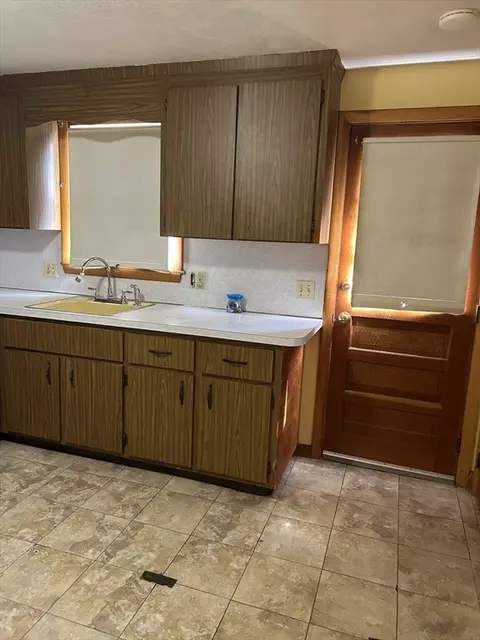 95 Main St, Saugus, MA 01906 photo 3