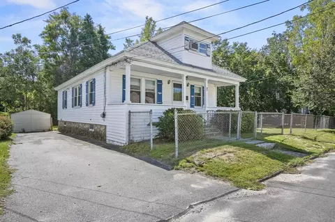 31 Castine St, Worcester, MA 01606