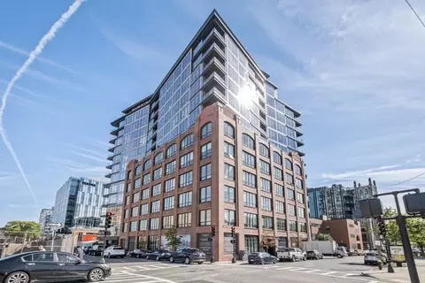 100 Shawmut Ave #704, Boston, MA 02118