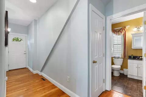 46 Yale Ave, Wakefield, MA 01880 photo 5