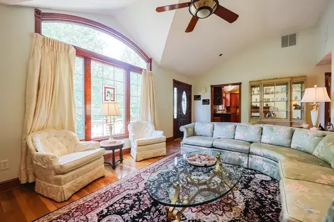 60 Deerfield, Needham, MA 02492 photo 19