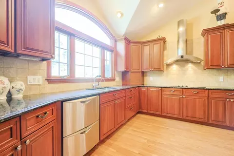 60 Deerfield, Needham, MA 02492 photo 8
