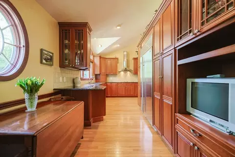 60 Deerfield, Needham, MA 02492 photo 11