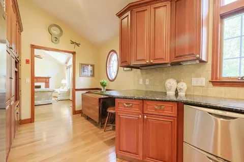 60 Deerfield, Needham, MA 02492 photo 7