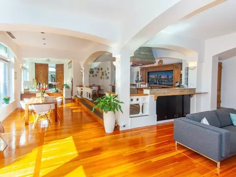 86 South #2A, Boston, MA 02111