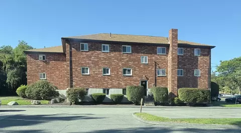 40 Westgate #5, Chestnut Hill, MA 02467