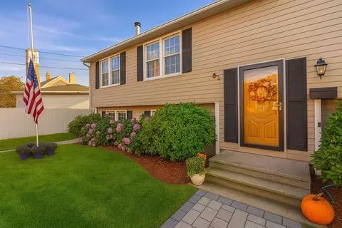 81 Hutchinson St, Revere, MA 02151