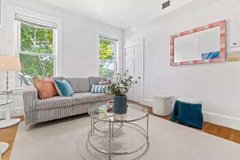 144 Bremen St #2, Boston, MA 02128