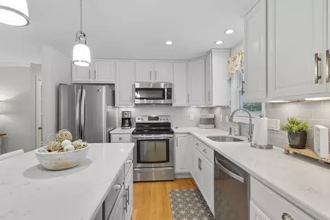 68 Seaboard Ln, Barnstable, MA 02601 photo 12