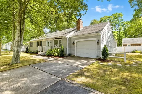 68 Seaboard Ln, Barnstable, MA 02601 photo 2