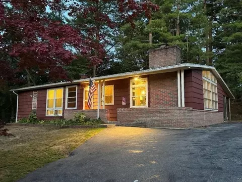 2 Larch Rd, Georgetown, MA 01833 photo 2