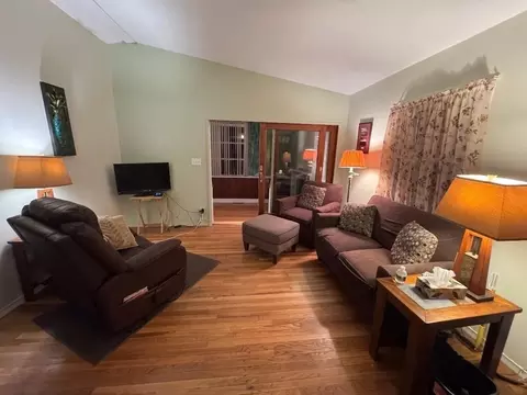 2 Larch Rd, Georgetown, MA 01833 photo 8