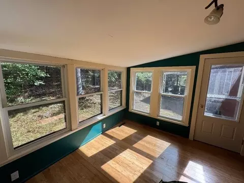 2 Larch Rd, Georgetown, MA 01833 photo 12