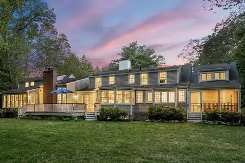 37 Pequot Rd, Wayland, MA 01778