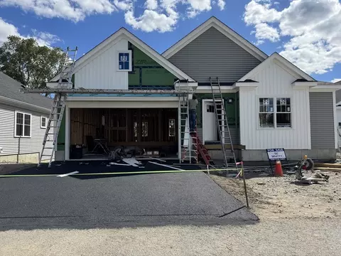 3 Coach Rd, Easton, MA 02375