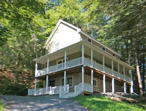 36 Torrey, Easthampton, MA 01027