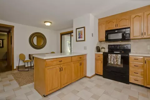 Kitchen - 19 Dennis St, Springfield, MA 01118 photo 3 of 4