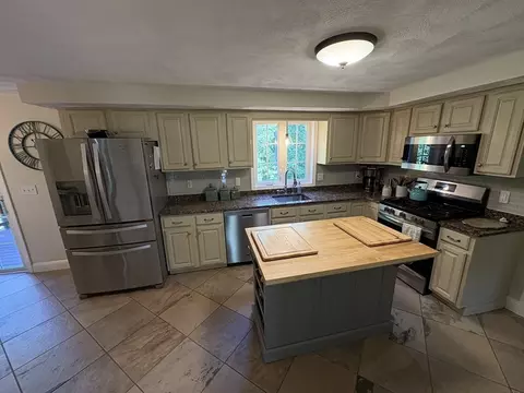 8 Jamie Rd, Dunstable, MA 01827 photo 20