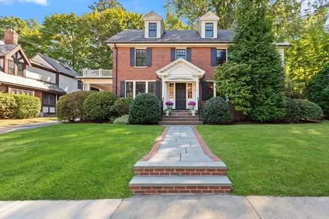 41 Fellsmere Rd, Newton, MA 02459