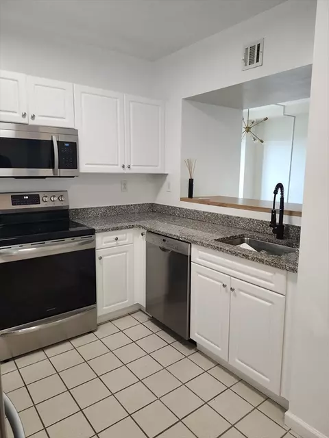 1 Cityview Ln #506, Quincy, MA 02169