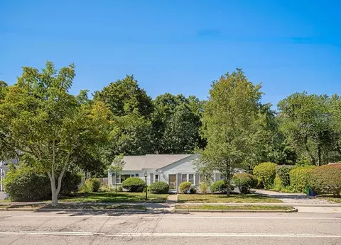 131 Wiswall Rd, Newton, MA 02459