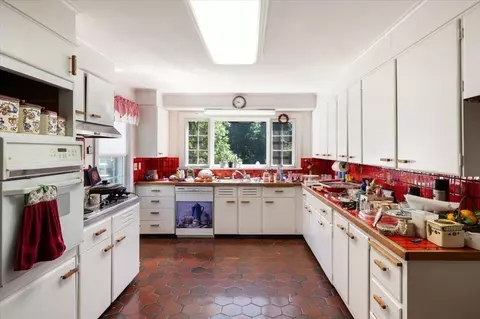 Kitchen - 751 Brook Rd, Milton, MA 02186 photo 1 of 1