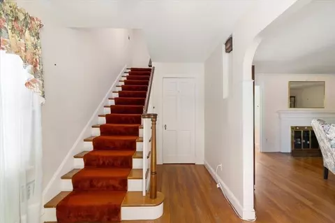 Entry Way - 751 Brook Rd, Milton, MA 02186 photo 2 of 2