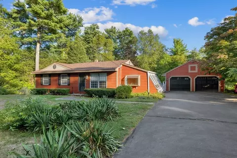 759 Plymouth St, Middleboro, MA 02346